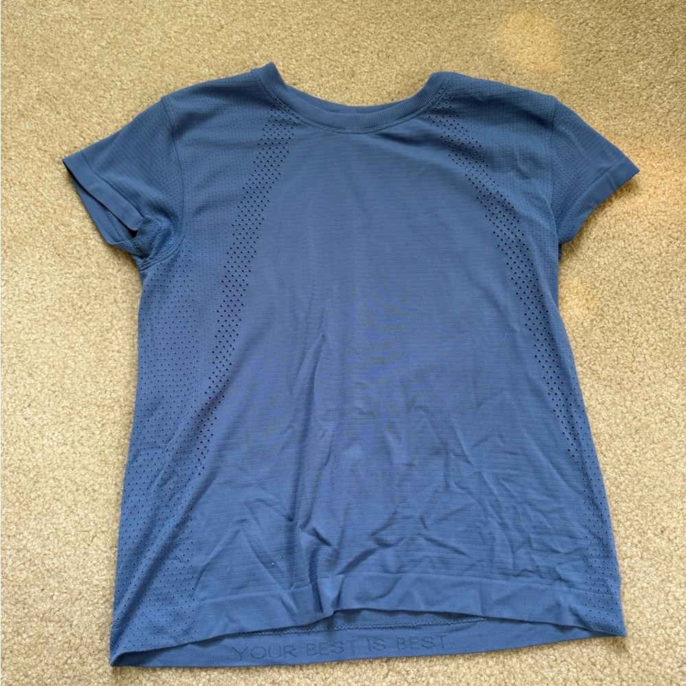 Lululemon Train to Be Short Sleeve size 4